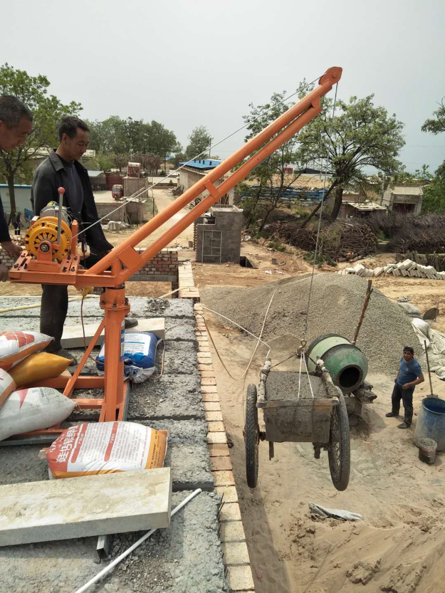小吊機(jī)用于樓房建筑